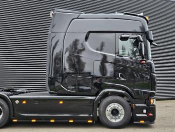 S660 V8 LONGLINE / XXL / SPECIAL / SHOWTRUCK